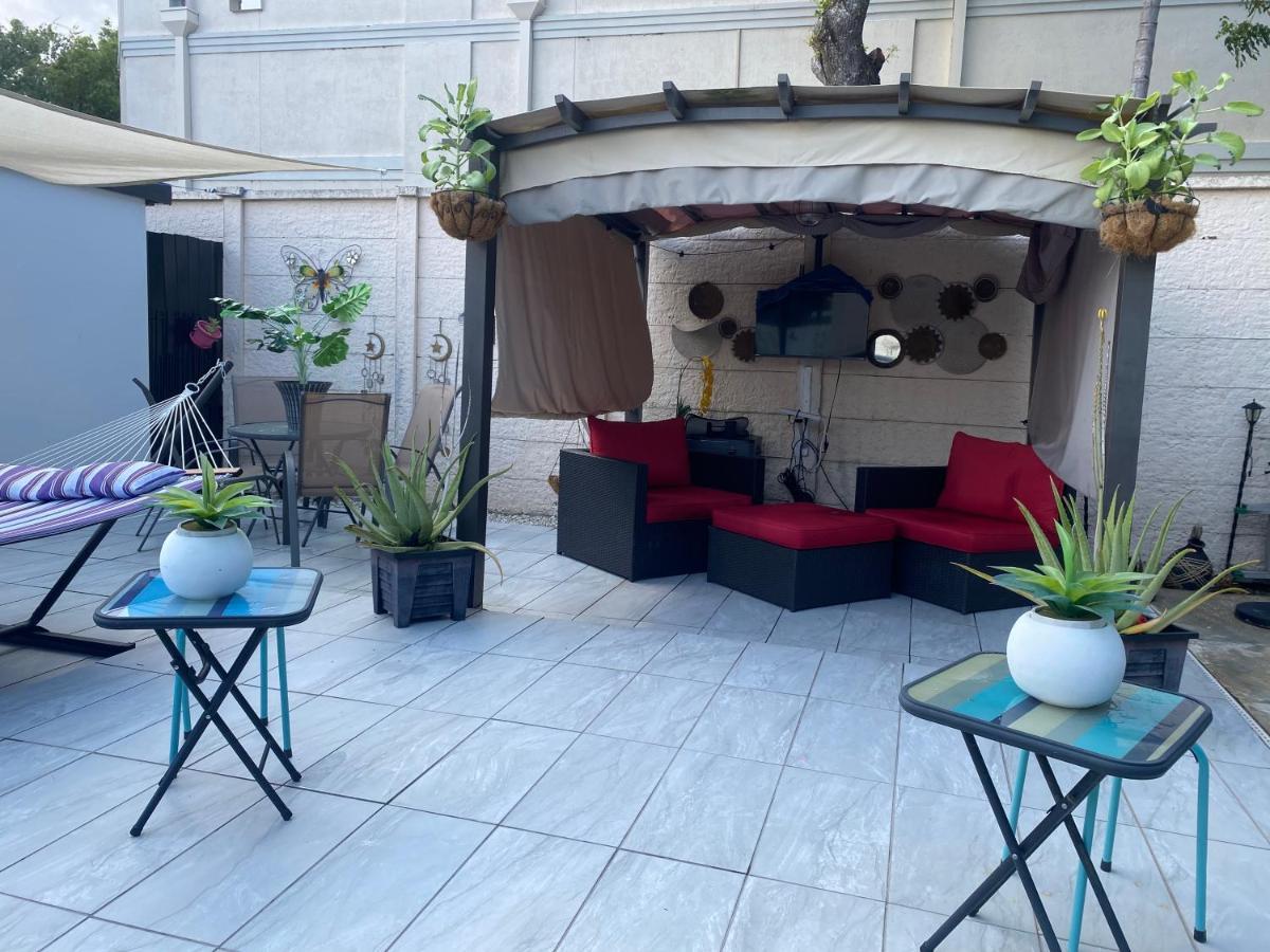 Tiny Place W Private Hot Jacuzzi 7 Min To Miami International Airport Zewnętrze zdjęcie