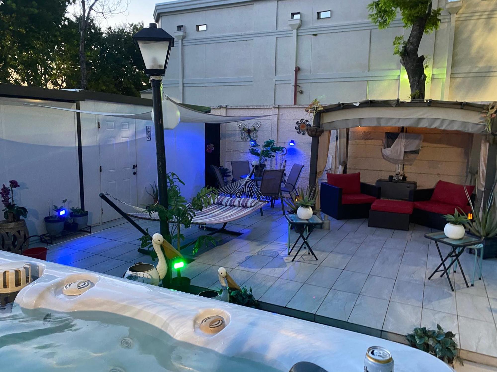 Tiny Place W Private Hot Jacuzzi 7 Min To Miami International Airport Zewnętrze zdjęcie